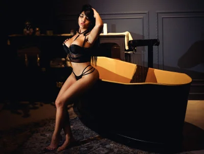 _brenda_becker Sexy and elegant Εικόνα 3