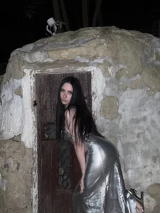 MonicaLowes my favorite color Pic 2
