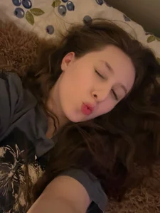 FroggyAnna lazy evening with ur Froggy💤 Immagine  2