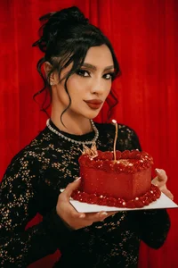 IzzyWild My birthday!👑🎂 Pic 2