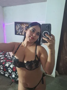 ValentinaGarcia3Do you like my new lingerie?图片 2