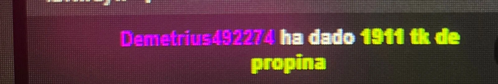 crisbell_lopezのI love when they consent to me like thisの 2枚の写真