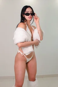 ariel_jonees do you the snow? Poză 8