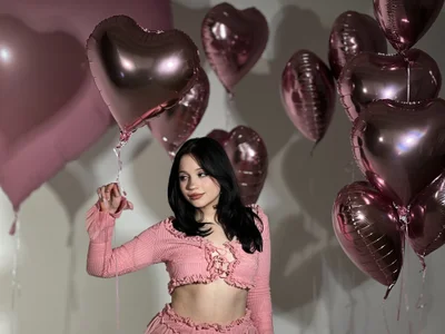 valentine's day 🩷 de YourLittleDevil  3 photos