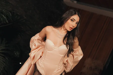 AmyArmstrong Femme Fatale รูป 