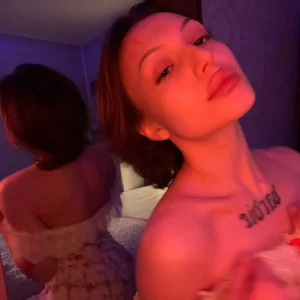 DollieJenni Public Εικόνα 5