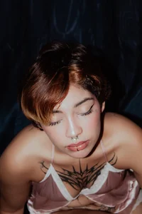 Ashnikko__ ​​🔥​​​🥵​Dark romance books make me feel a little naughty. ​​🔥​​​🥵​ Bilde 2