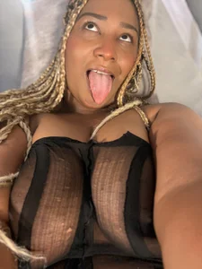 IssaNoirr Sexy in black Pic 2