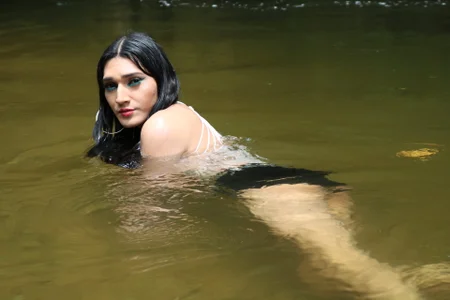 Cataleya_divine Your queen at the river...  5টি ছবি