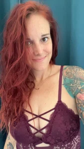 MissLuna-Rose Public Pic 3