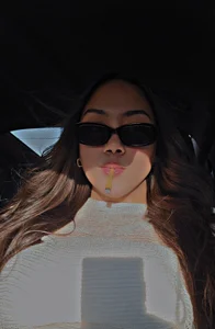 honeeyyy_pot Public Foto 4