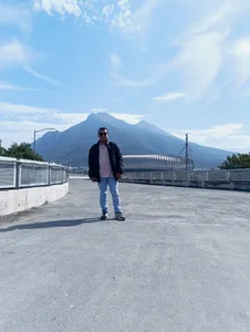 Guiichoo: Public ( 2 фото)