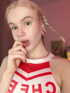 Mia_WaterFall CUTE PETITE BLONDE CHEERLEADER Kuva 4