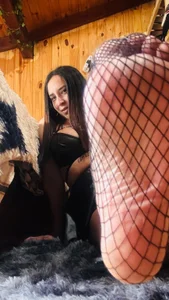 claau4 Vestida de mi color favorito 🫦💦  4 снимка