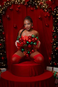 VictoriaKroftの🎁の 3枚の写真