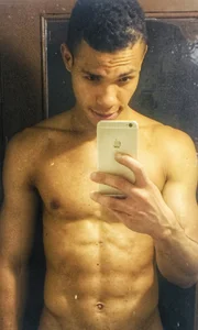 ItsMoiseXxx_777 Public Foto
