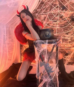 ALEJANDRACHERRY_ Happy halloween 2025 Pic 5