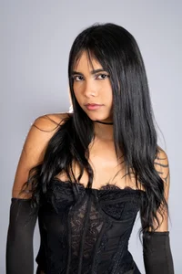 Glamour de GiaNovak  2 Imagens