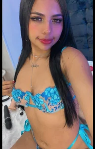 Maddy_Purple Kisses for you 😽💋 Pic 3