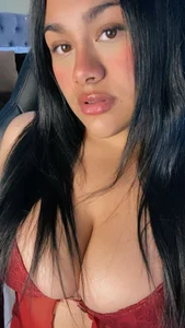 _Dulcinea_1: Gifts and smiles 😼 ( 2 фото)