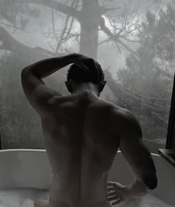 anhkiet_huang kullanıcısının lick my body albümü -  fotoğraf