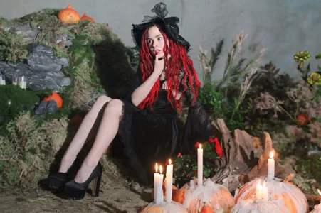 Georgia__Miller Happy Halloweeeeeeeeeeeeeeeeen! Pic 8