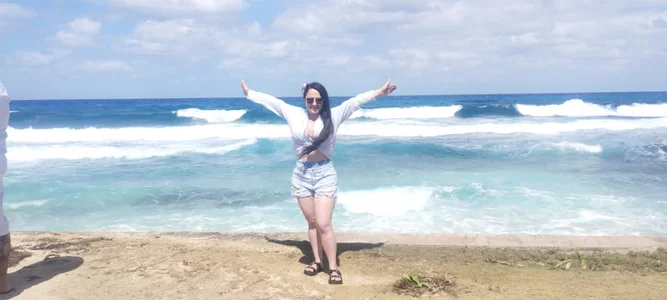 angela_nix sun, beach and sand... Collecting moments that taste like salt and sun ☀️🌊 Εικόνα