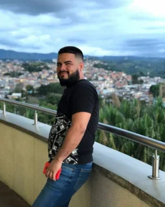 MichaelBear_: HELLO! NICE TO MEET YOU, MASTER 👋🏽🖤 ( фото)