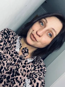 AlexaVitton Public  3. fénykép