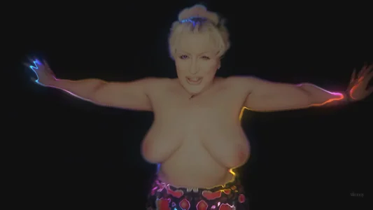 GoddessAlimony: PITS OF DISTRACTION ( 4 фото)