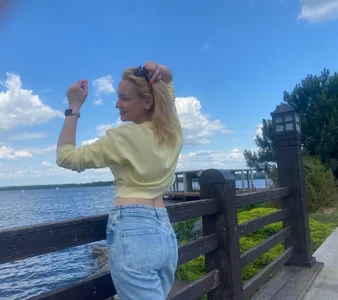 Sunny_blond Public Pic 6