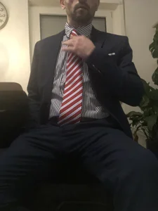 Suit_at_play Public Pic 7