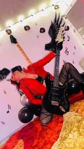 NatyQueen_: Rock with ( фото)