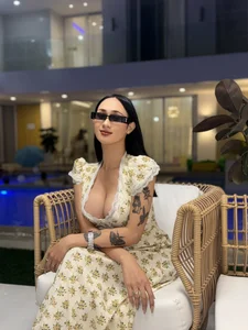 Iris_Hilton kullanıcısının Public albümü -  9 fotoğraf