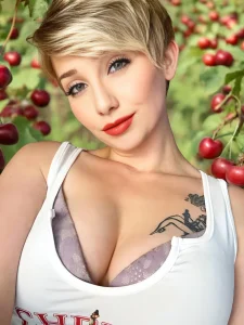 shawkw2022 kullanıcısının Cherry Vibez albümü -  fotoğraf