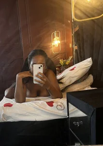 tiffany-smith Free รูป  4