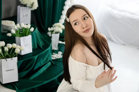 DaniellaSunny Public Pic 5