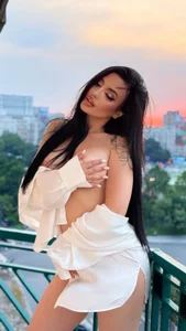 Melany_Ass kullanıcısının In white albümü -  2 fotoğraf