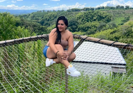 Zdjęcia brunaroyale Public:  8