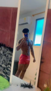 Young_laroi in the process รูป  2