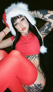 hello demon de Alisson_Wynter  2 Imagens