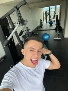 oliver_chaze_ GYM💪🔥 Pic 2
