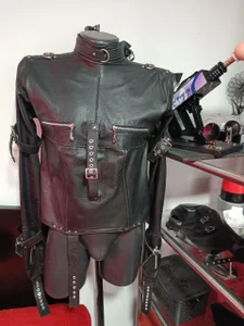 Kinkster_JadeのWelcome To My Dungeonの 5枚の写真