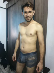 dany_rayme alone图片