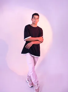 Noah_Greenhartt 🔥 Look at me. Obey the feeling. Pic 3