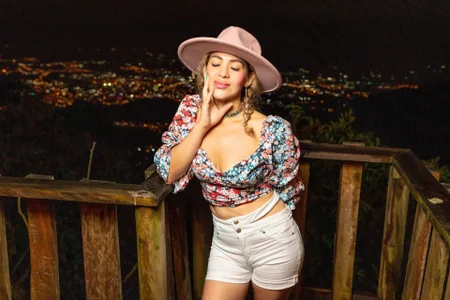 CUTE de erotik_lady  4 Imagens