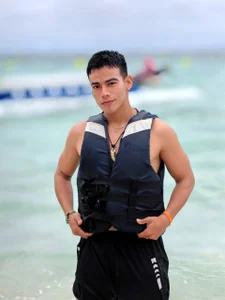 Alejandro_karter18 Celebrating my birthday Foto 2