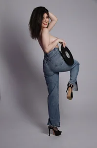 VanessaNyx Vinyl Erotica Hình 3