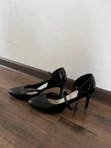 holyharlot All my shoes Pic 9