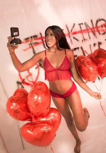 FiorelaLenin Happy fuck Valentine Pic 6